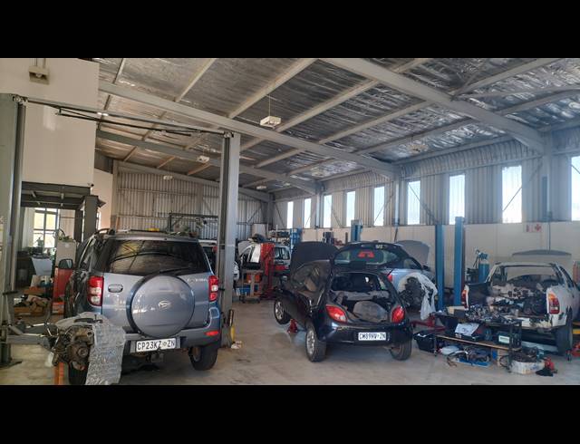504M² MINI FACTORY TO LET IN GLEN ANIL